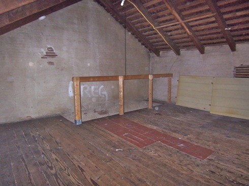 234_Park_Place_Attic_facing_Steps_to_2nd_floor.JPG