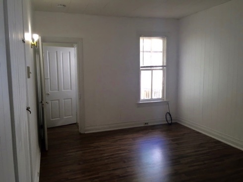 234_Park_Place_Middle_Bedroom_facing_rear.jpg